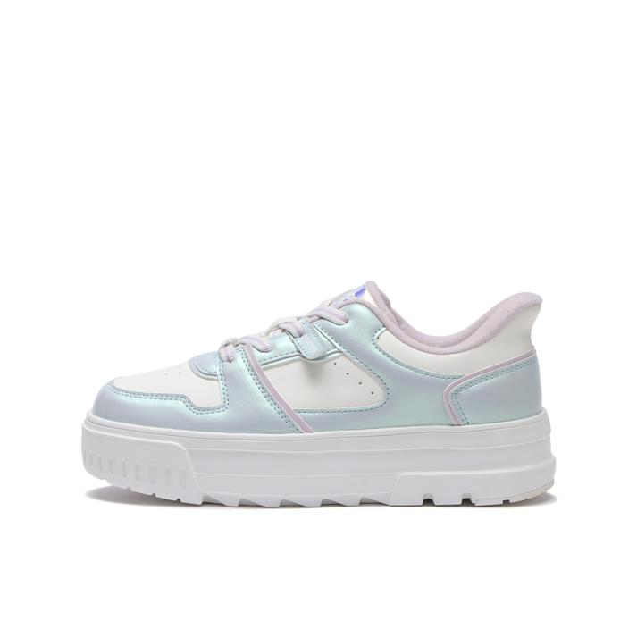 NUOVO �~�~ BLUE/WHITE