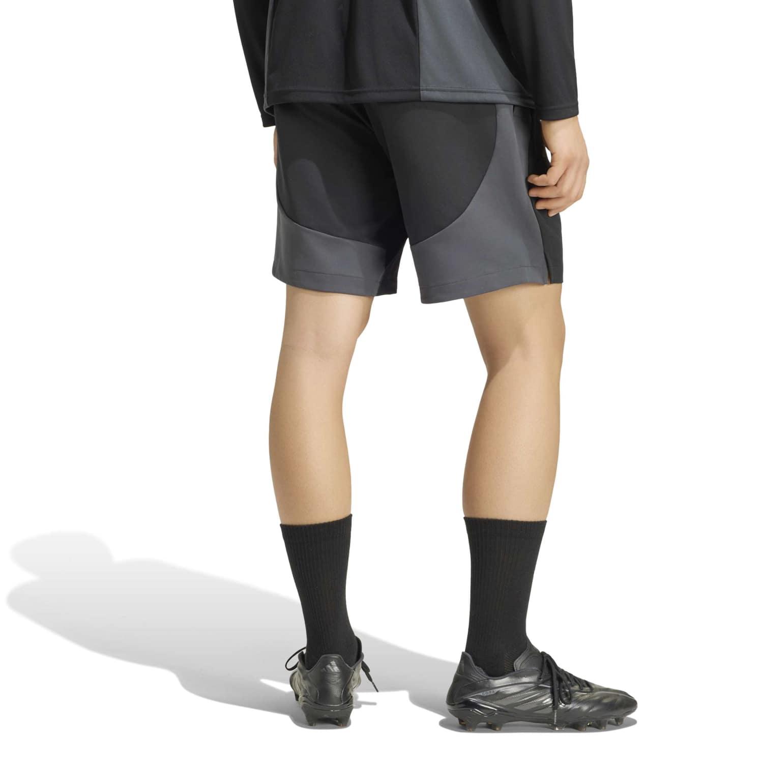 adidas】 アディダス M T.S.U WOVEN 7 INCH SHORTS ショートパンツ