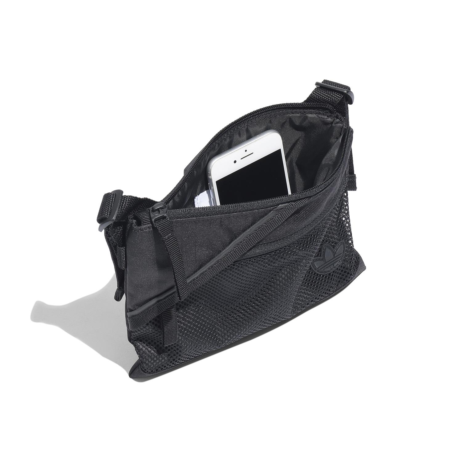 adidas】 アディダス U SACOCHE バッグ IM1140 BLACK | ABC-MART