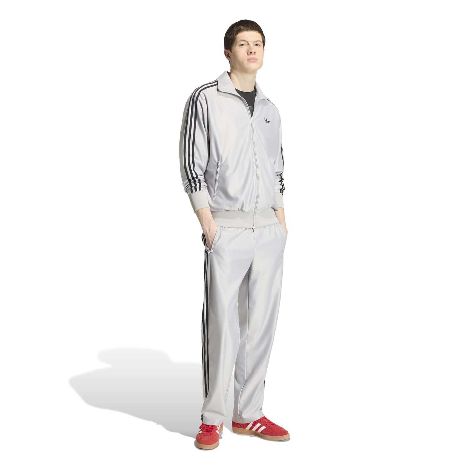 大人気完売品新品未使用　FIREBIRD TT GREY2 adidas】 アディダス U FIREBIRD METALLIC TT アウター KE4162 GREY2