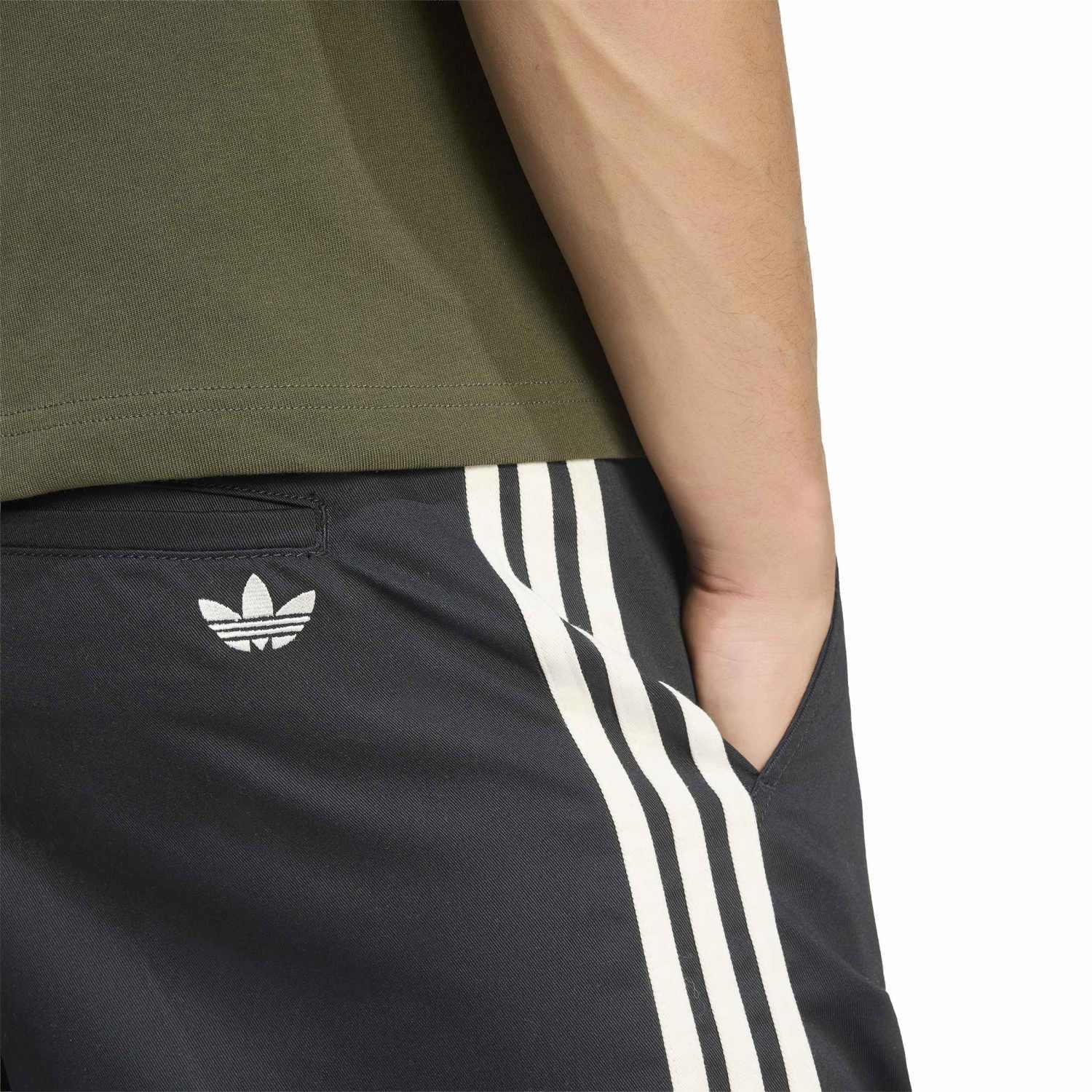 adidas】 アディダス M 3STRIPES PLEATED PANTS ロングパンツ KE4177