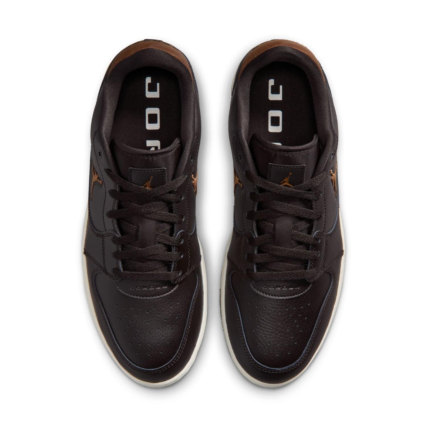 新品 Air Jordan 1 ゴールド/ブラック ハイカット 22.5cm JORDAN BRAND】 JORDAN BRAND JORDAN COURT CONNECT LOW コート