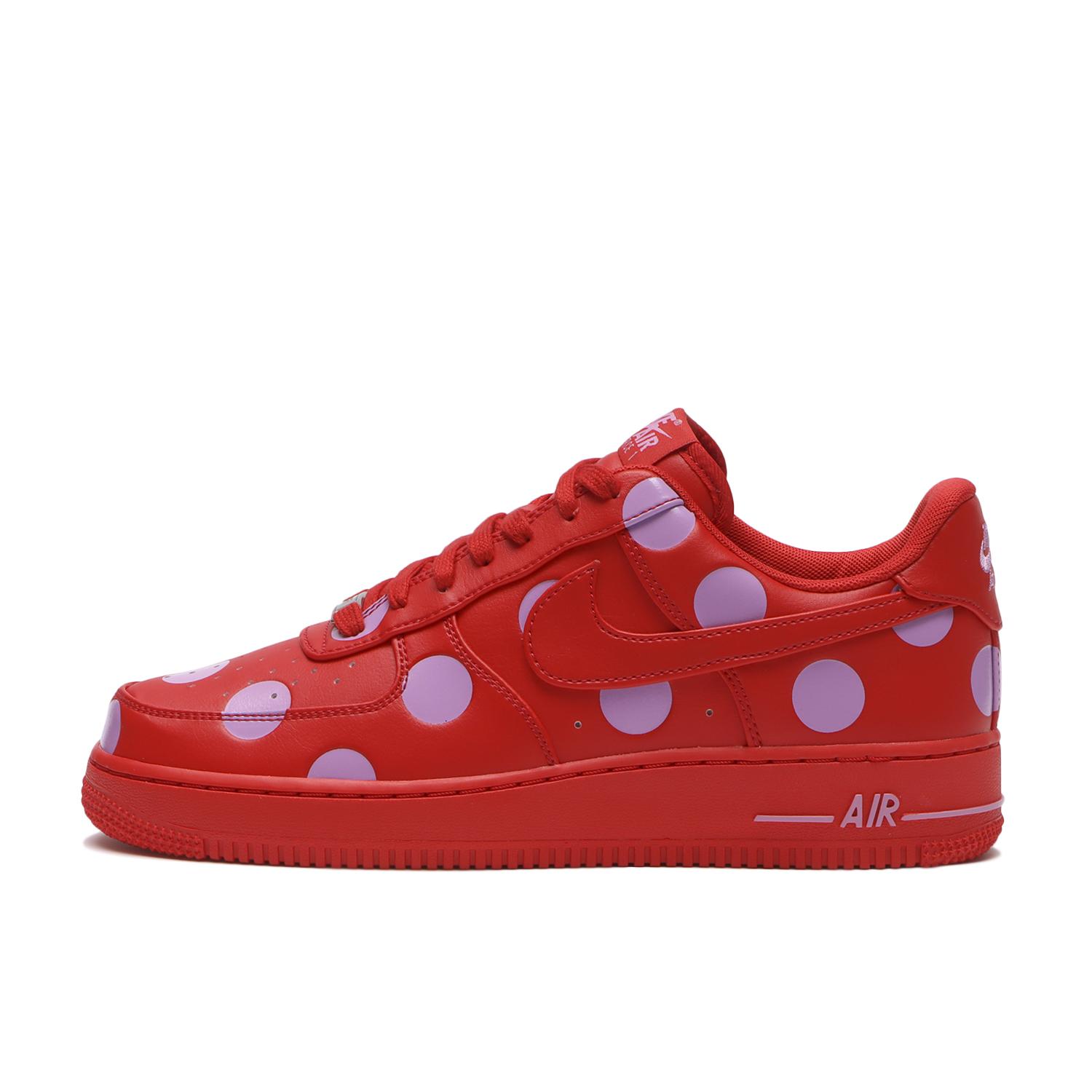  NIKE W AIR FORCE 1 '07画像1