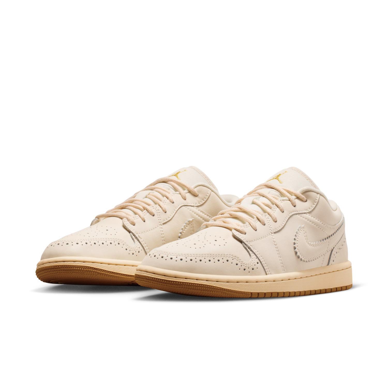  JORDAN BRAND W AIR JORDAN 1 LOW SE画像2