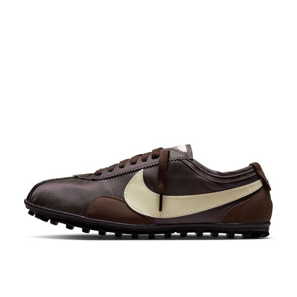 NIKE ウィメンズ ムーン シュー OG ブラウン 22.5cm