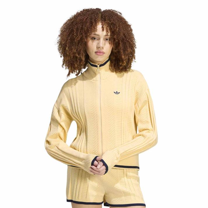adidas �A�E�^�[ WARMVANILLA