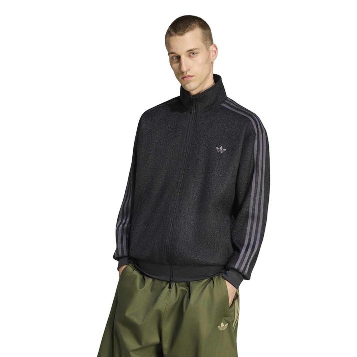 adidas �A�E�^�[ BLACK