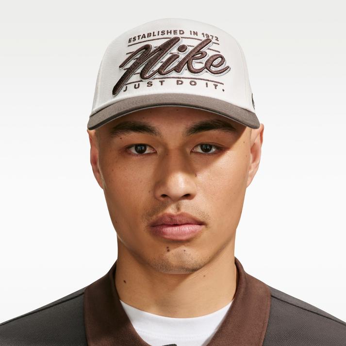 NIKE �L���b�v 133SAIL/M SILV