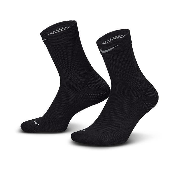 NIKE �\�b�N�X 010BLACK/SMKGRY
