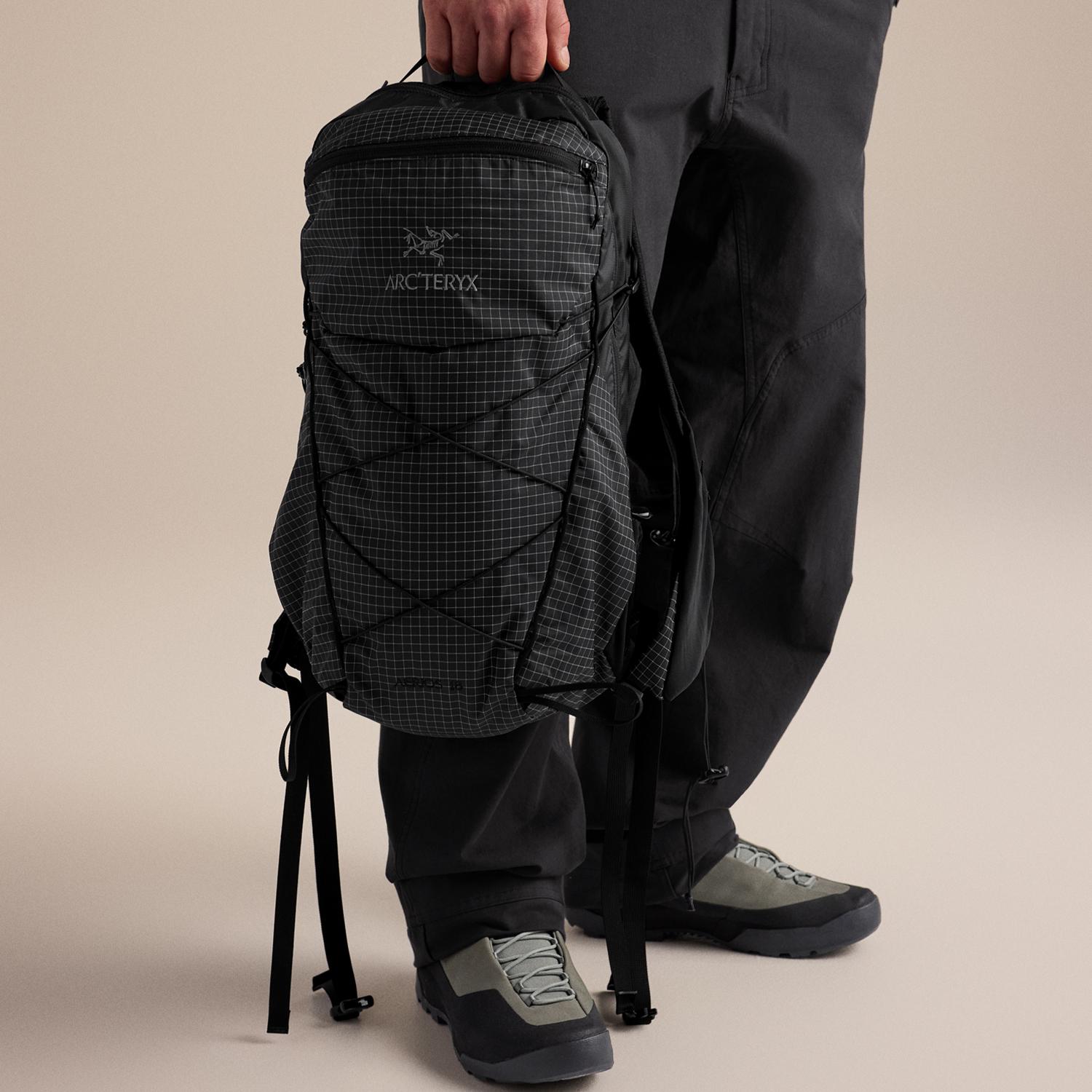 ARC'TERYX ARC'TERYX Aerios 18 Backpack｜OSHMAN'S ONLINE 公式通販