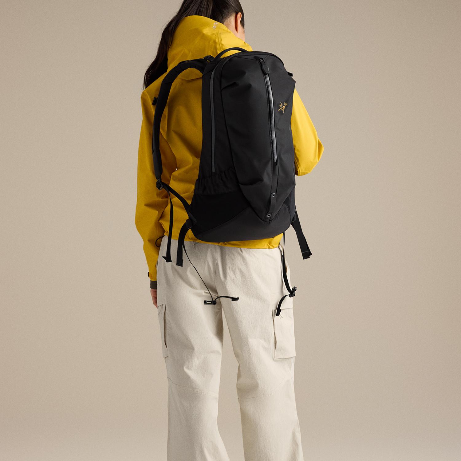 ARC'TERYX ARC'TERYX Arro 22 Backpack｜OSHMAN'S ONLINE 公式通販