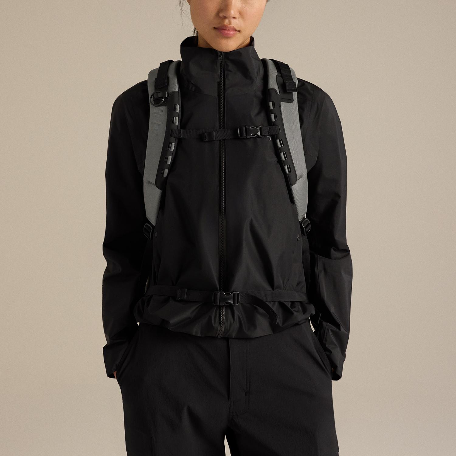 ARC'TERYX ARC'TERYX Arro 22 Backpack｜OSHMAN'S ONLINE 公式通販