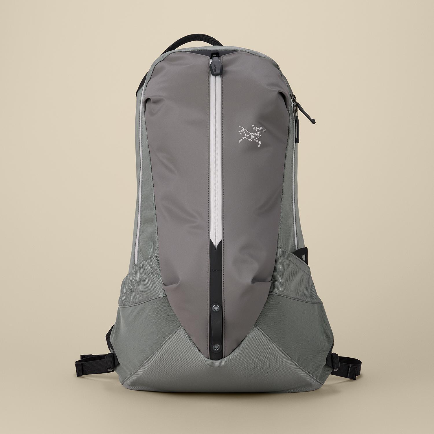 ARC'TERYX ARC'TERYX Arro 22 Backpack｜OSHMAN'S ONLINE 公式通販
