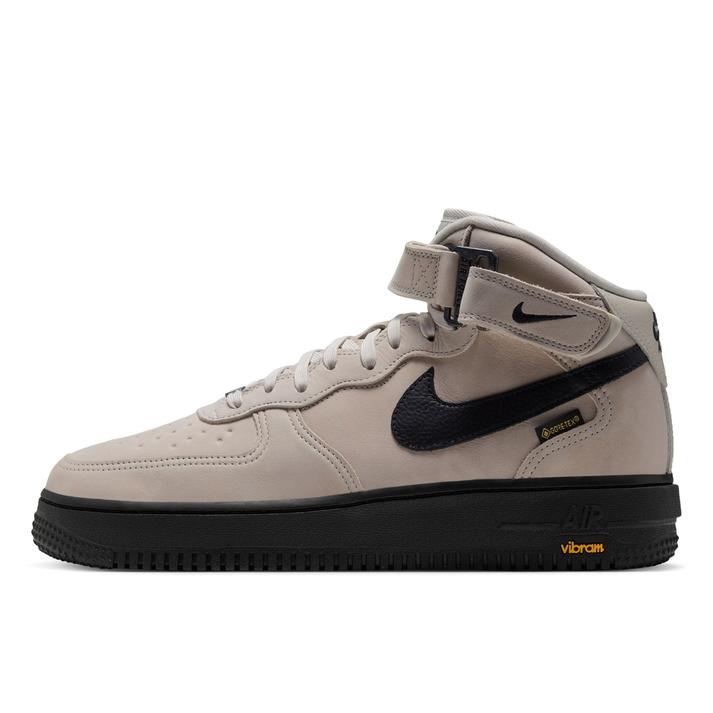 NIKE �G�A �t�H�[�X 1 MID '07 GTX VIBRAM 100SMTWHT/BLACK