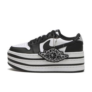 BLACK/WHITE
