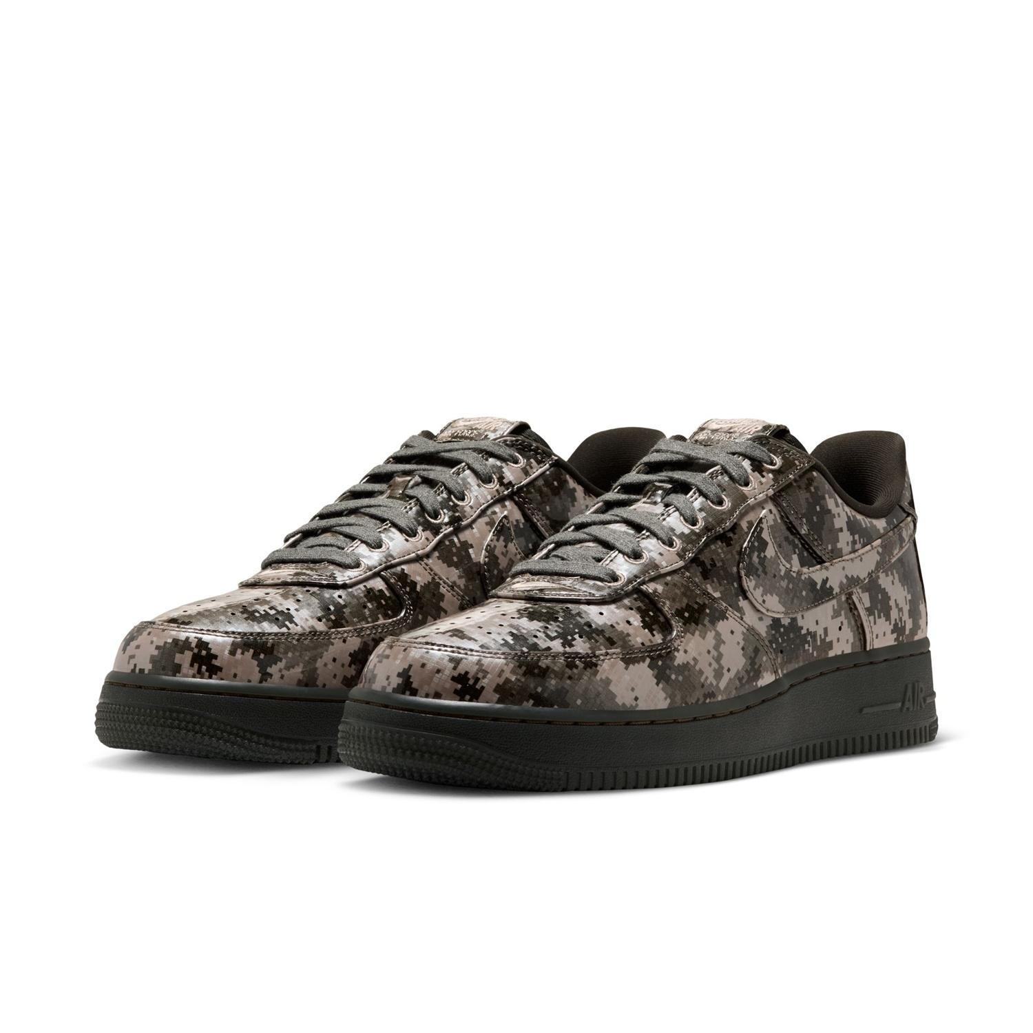  NIKE AIR FORCE 1 LOW RETRO画像2